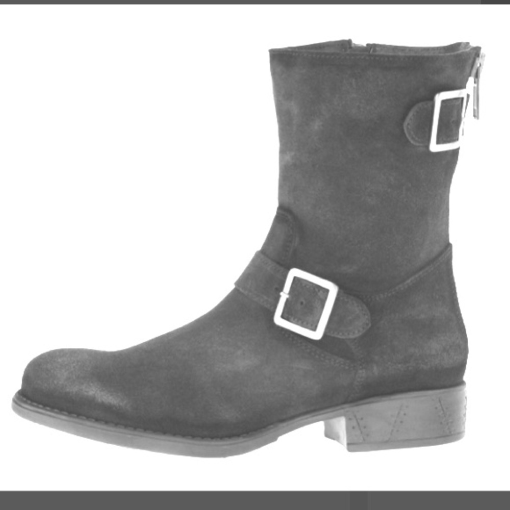 Eric Michael brown suede boots